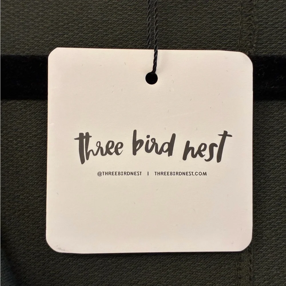 NWT THREE BIRD NEST The Nest On The Go V Neck Essential Tee Olive Women’s Large - Picture 7 of 7